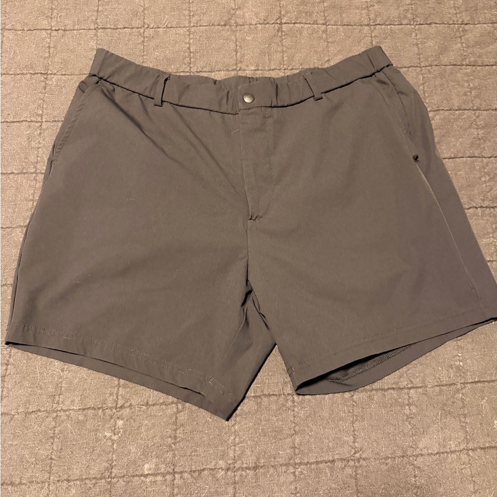 Bearbottom Tour Short Black - Large